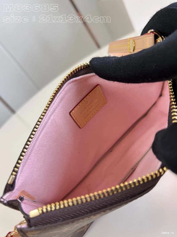 Lexington VUITTON Pouch-21.5*13*4.5CM LOUIS 0713